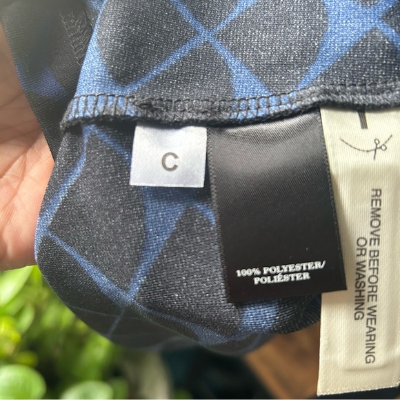 Ann Taylor Women’s Black blue geometric rint True Wrap Dress 3/4 Sleeve size 2 - Picture 3 of 6